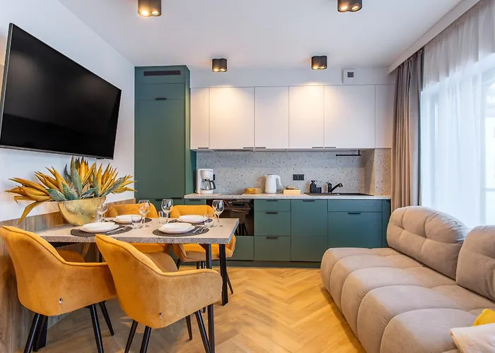 Apartment Obroncow Pokoju 11 *