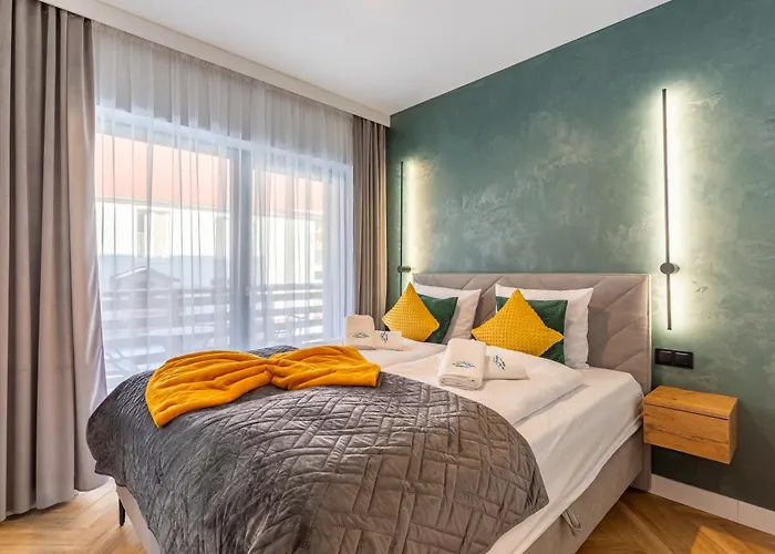 Apartment Obroncow Pokoju 11